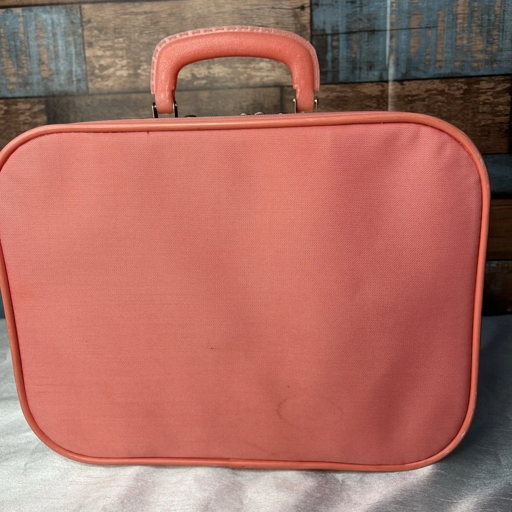 Vintage GOING TO GRANDMA'S Pink 1980s Childs Vinyl Suitcase Travel Carry On